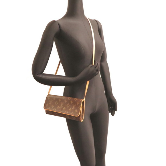 LOUIS VUITTON Authentic Brown Monogram Pochette Shoulder Bag - Picture 8 of 9